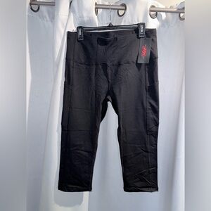 NWT Gym People Capri Leggings for Women, Black size XL